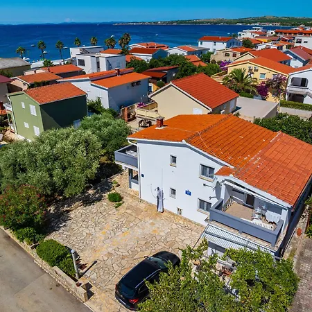 Crnko, 50m From The With Free Parking And Drinkable Tap Water Daire *