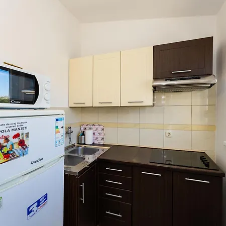 شقة Crnko, 50m From The With Free Parking And Drinkable Tap Water *