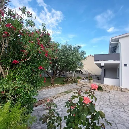 Apartman Crnko, 50m From The With Free Parking And Drinkable Tap Water