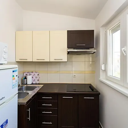 Crnko, 50m From The With Free Parking And Drinkable Tap Water *