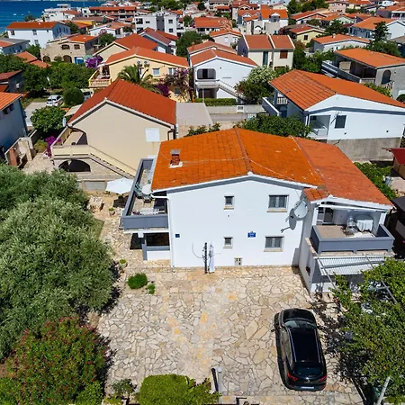Appartamento Crnko, 50m From The With Free Parking And Drinkable Tap Water