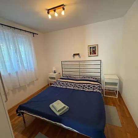 Crnko, 50m From The With Free Parking And Drinkable Tap Water Apartman