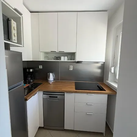 Appartement Crnko, 50m From The With Free Parking And Drinkable Tap Water