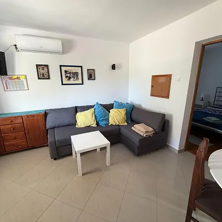 Apartman Crnko, 50m From The With Free Parking And Drinkable Tap Water *