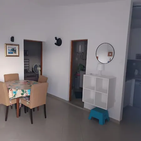 Crnko, 50m From The With Free Parking And Drinkable Tap Water Apartman *